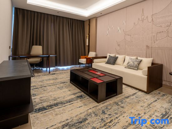 Grand Hotel Mangshi Shengshui Lake
