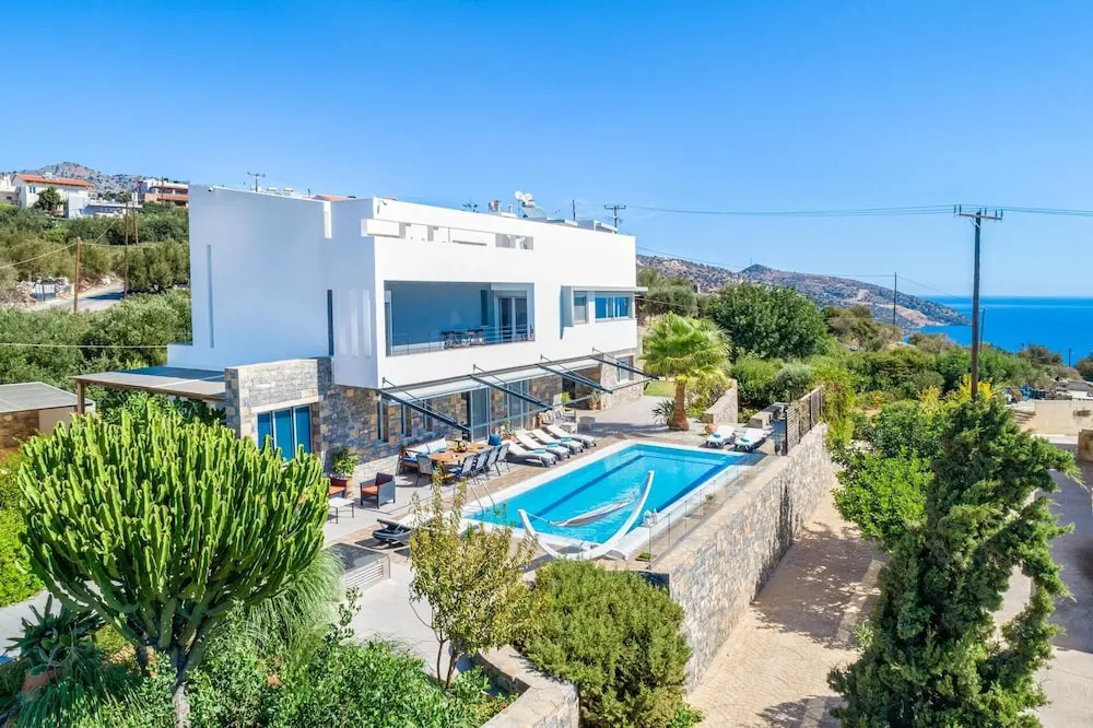 Villa Friends private pool sea view