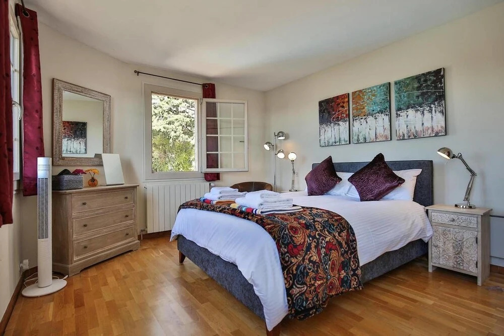 5 bed Villa in Provence With Pool, Outdoor Kitchen