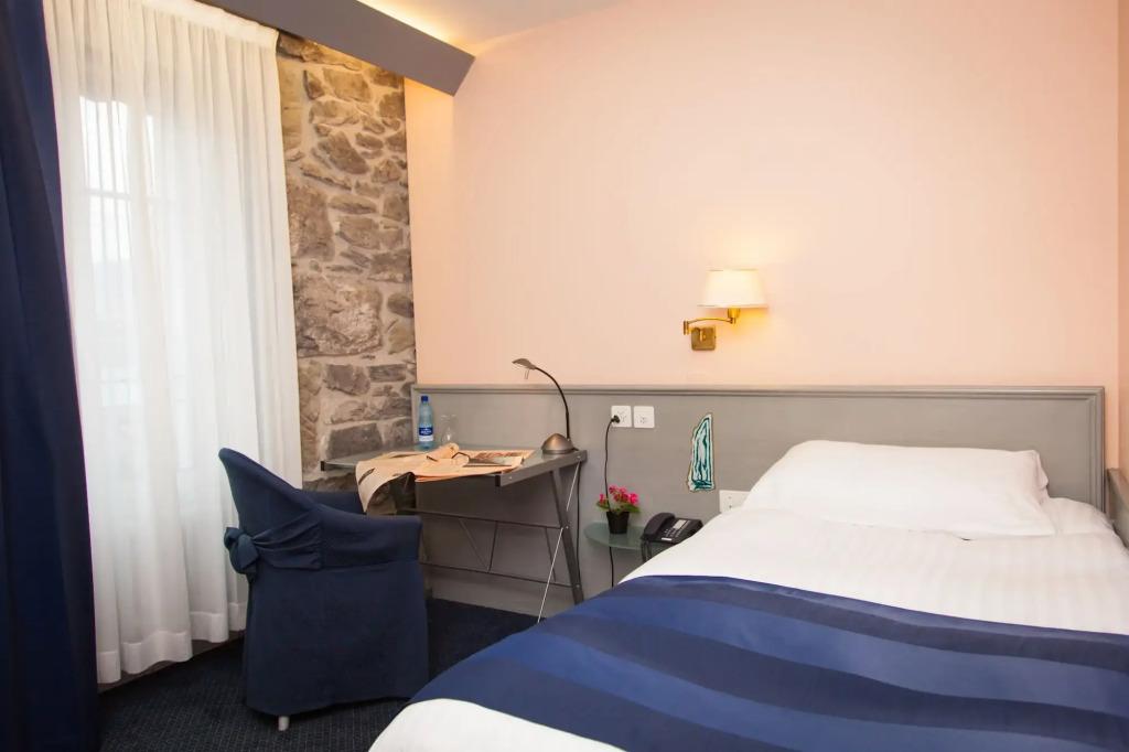 Hotel Montbrillant
