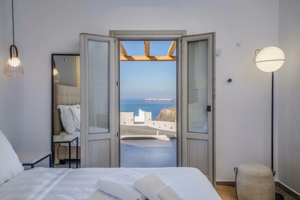 Symphony Suites Santorini
