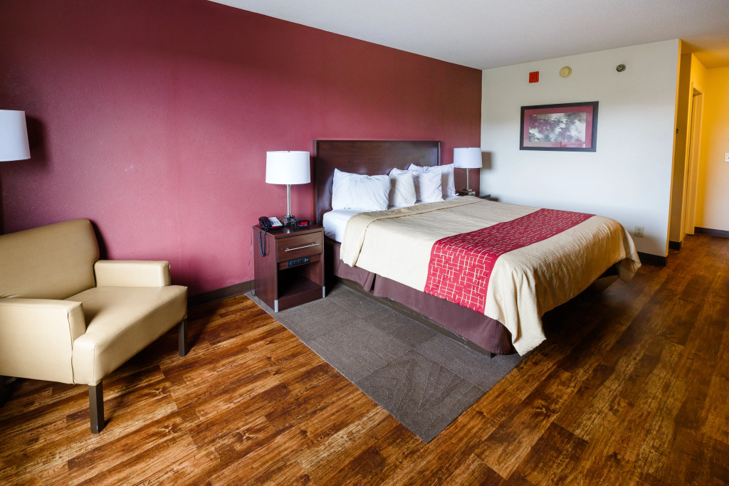 Red Roof Inn PLUS+ Danville, KY