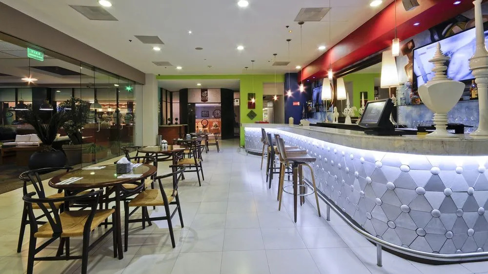 Holiday Inn
