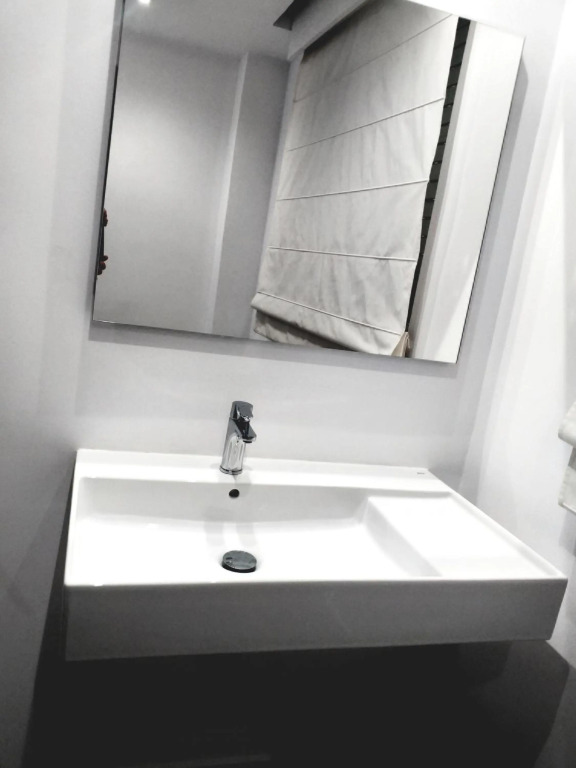 LARGE Apartment with large and sunny Terrace - Garden & Outdoor Gym, ALICANTE CENTER