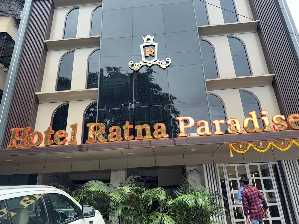 Hotel Ratna Paradise Thane West