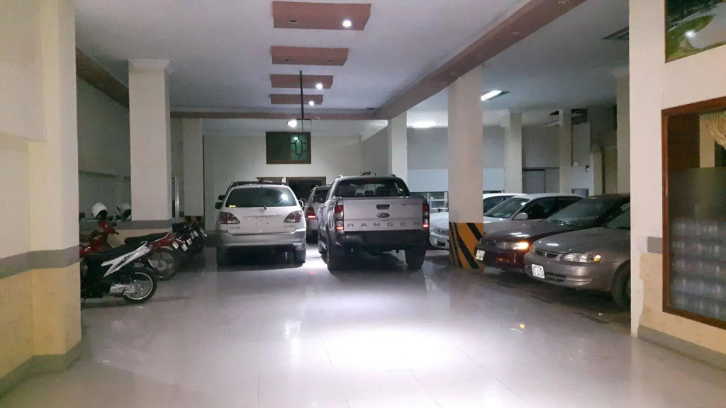 Lux Star Town Hotel
