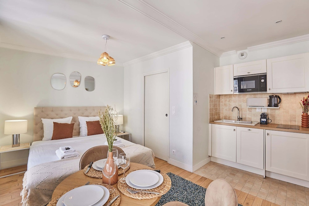 Superb Studio Center of Paris Montorgueil