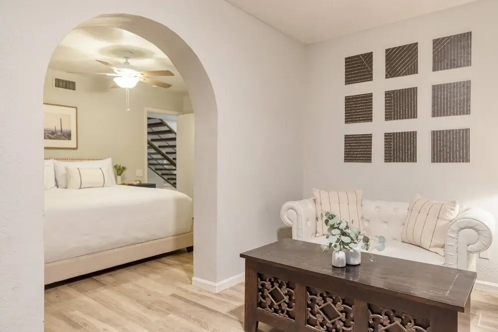 Desert Lagoon by Avantstay Luxury Phoenix Home w/ Entertainers Backyard