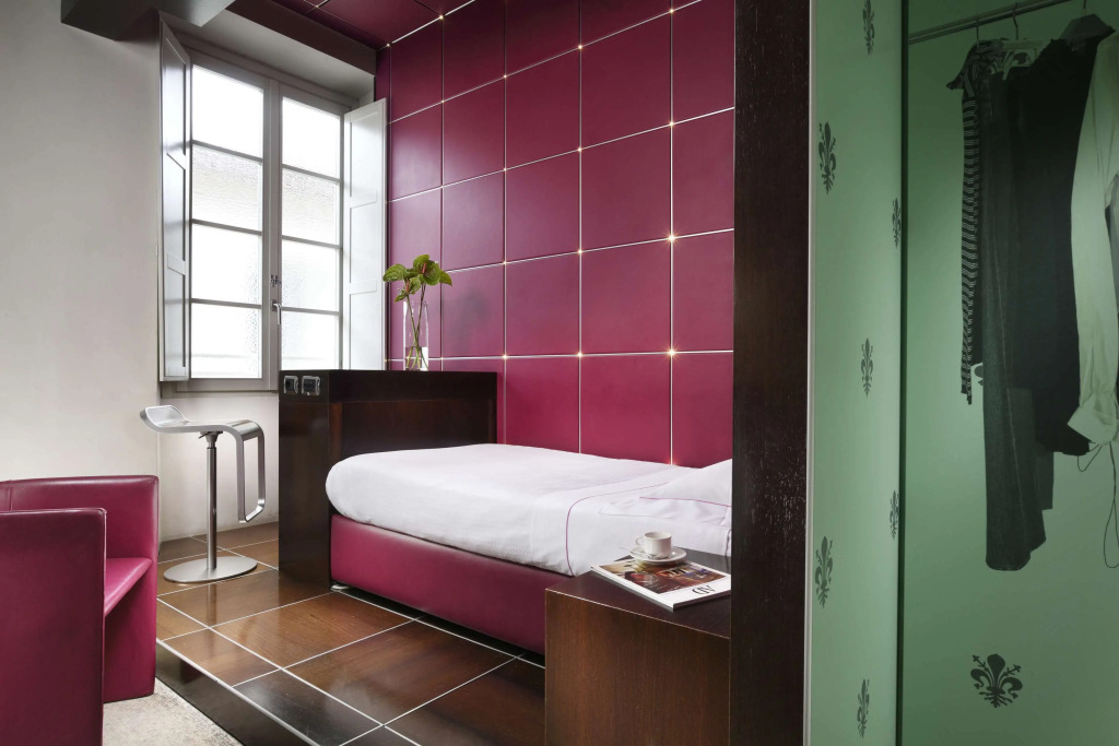 Отель Unahotels Vittoria Firenze