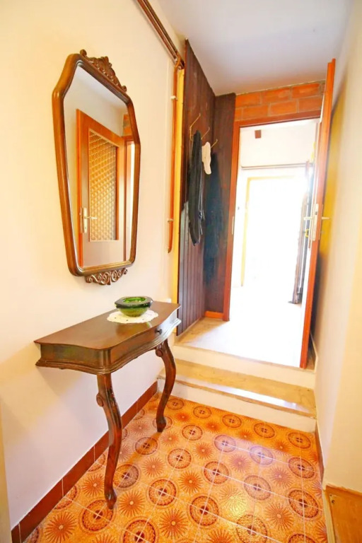 House Uzejra