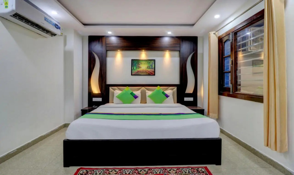 Itsy Hotels NV, Tapovan