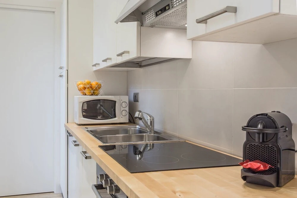 Erïk Langer Cesare Battisti Suites