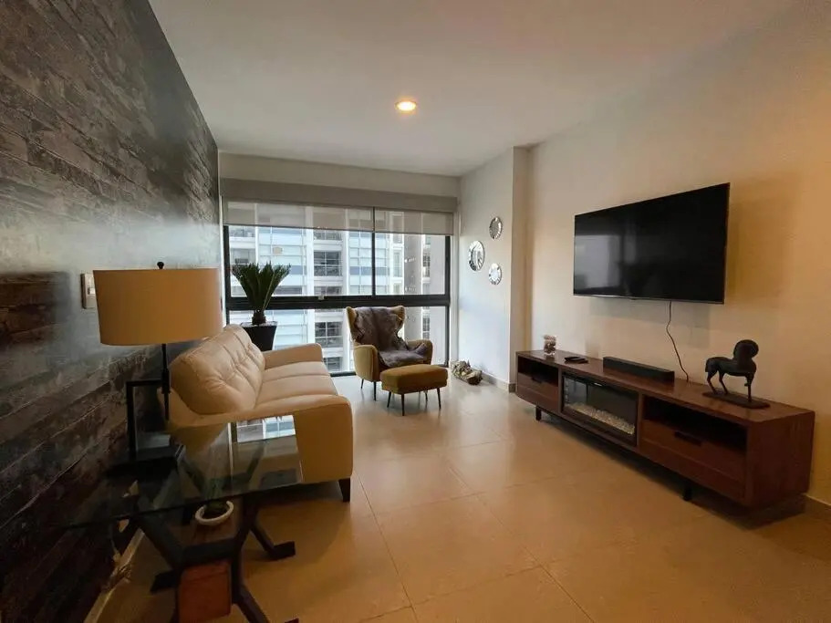 Argento Apartment in New Polanco