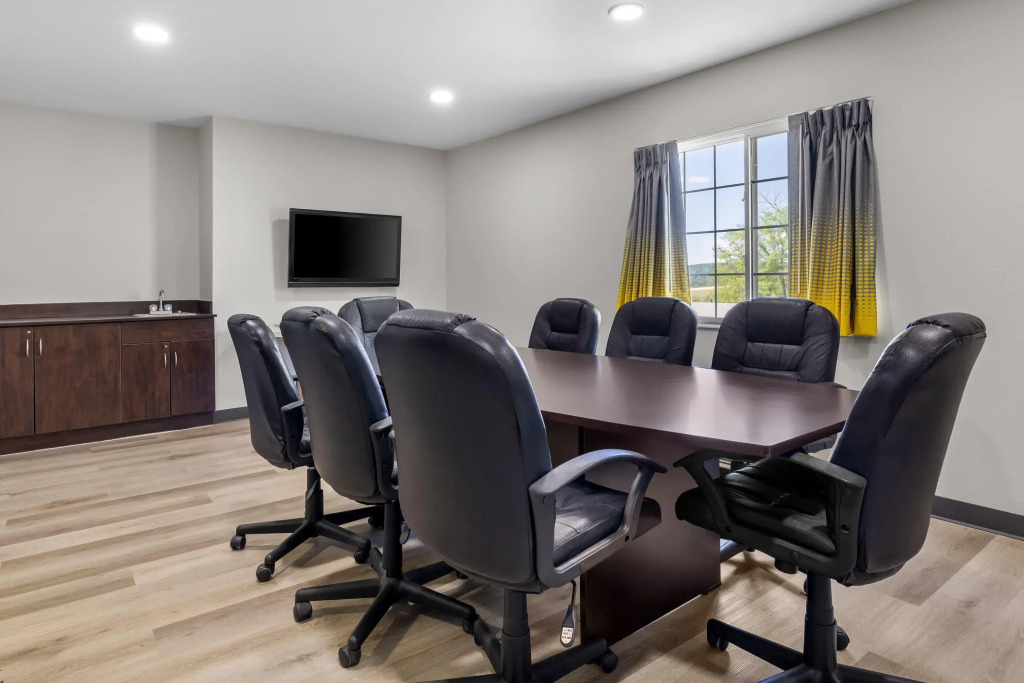Microtel Inn & Suites by Wyndham Prairie du Chien