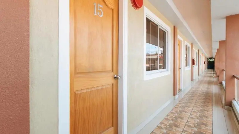 RedDoorz Plus near Lapasan Plaza Cagayan de Oro