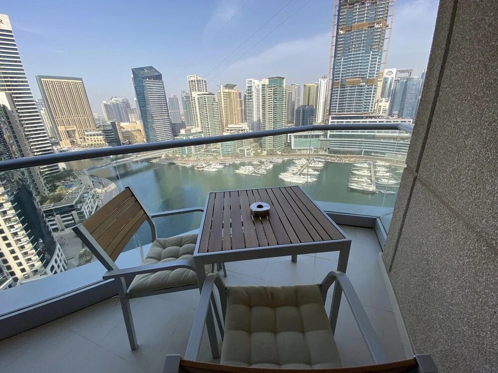 "Lux Bnb 2bd Panaromic Marina Views"