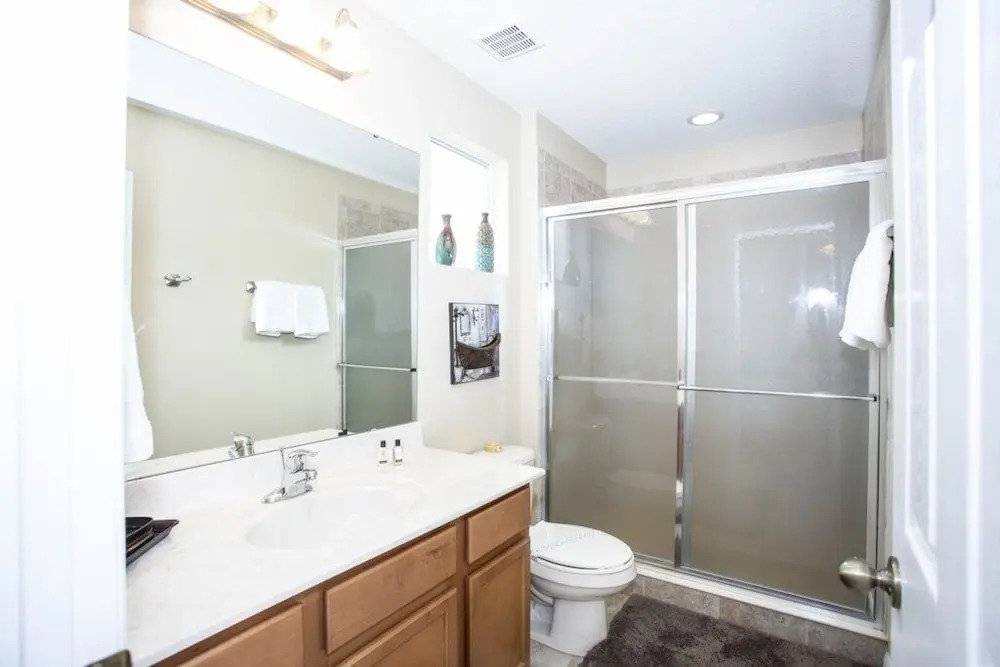 6-bedroom house w/ private pool 10 min from Disney