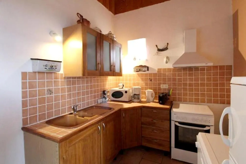 House With 2 Bedrooms in Champis, With Wonderful Mountain View, Enclos