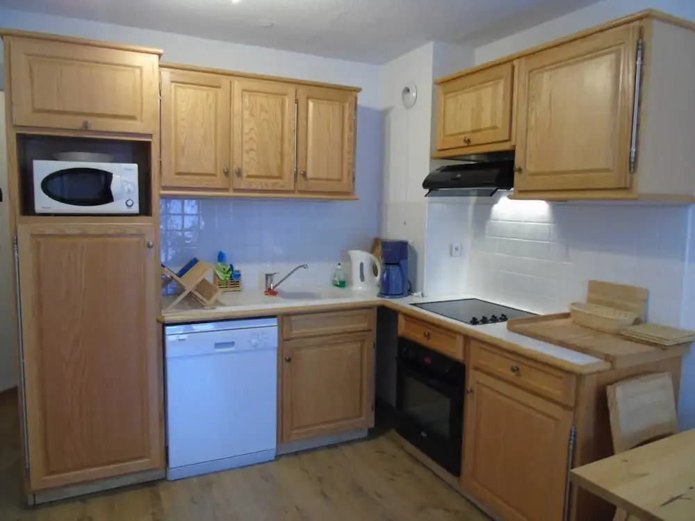 Lou Services Apartment CHAR8 LSI 001