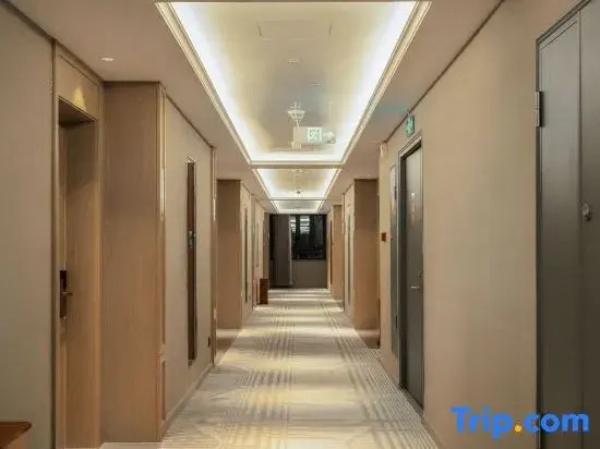 Vienna Hotel (Manas Red Wine Park Branch)