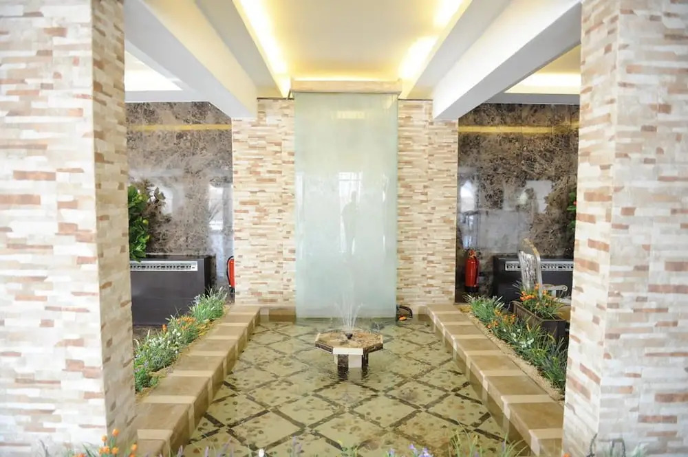 Hotelier Suites by Cantonal