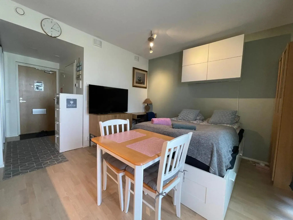 The Seaside Apartment