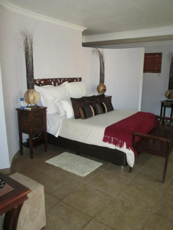 Tuskers Bush Lodge B&B
