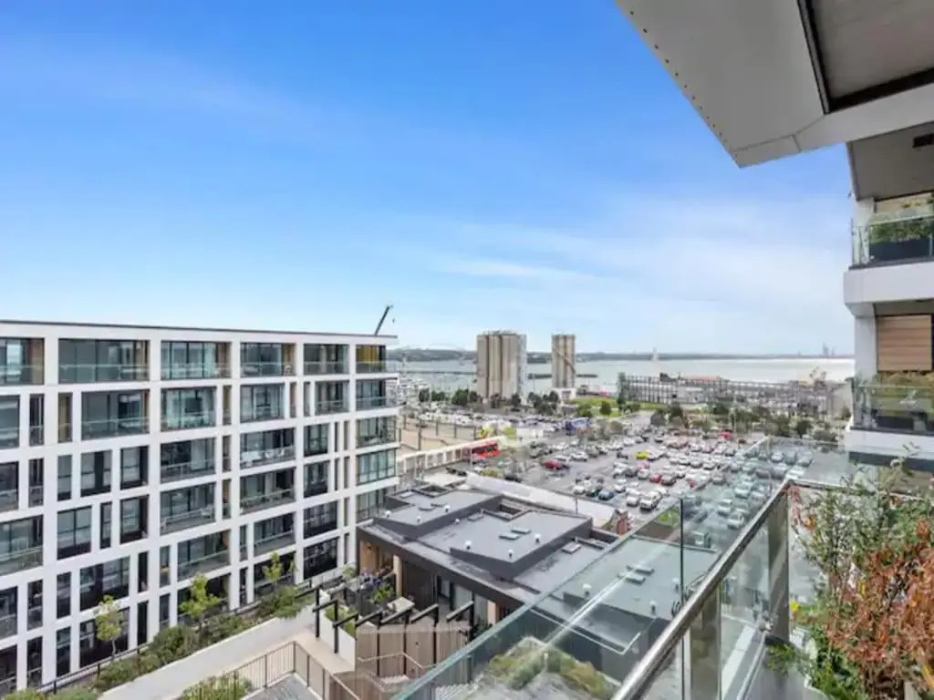 Sleek Modern Studio with Balcony by Zodiak Stays