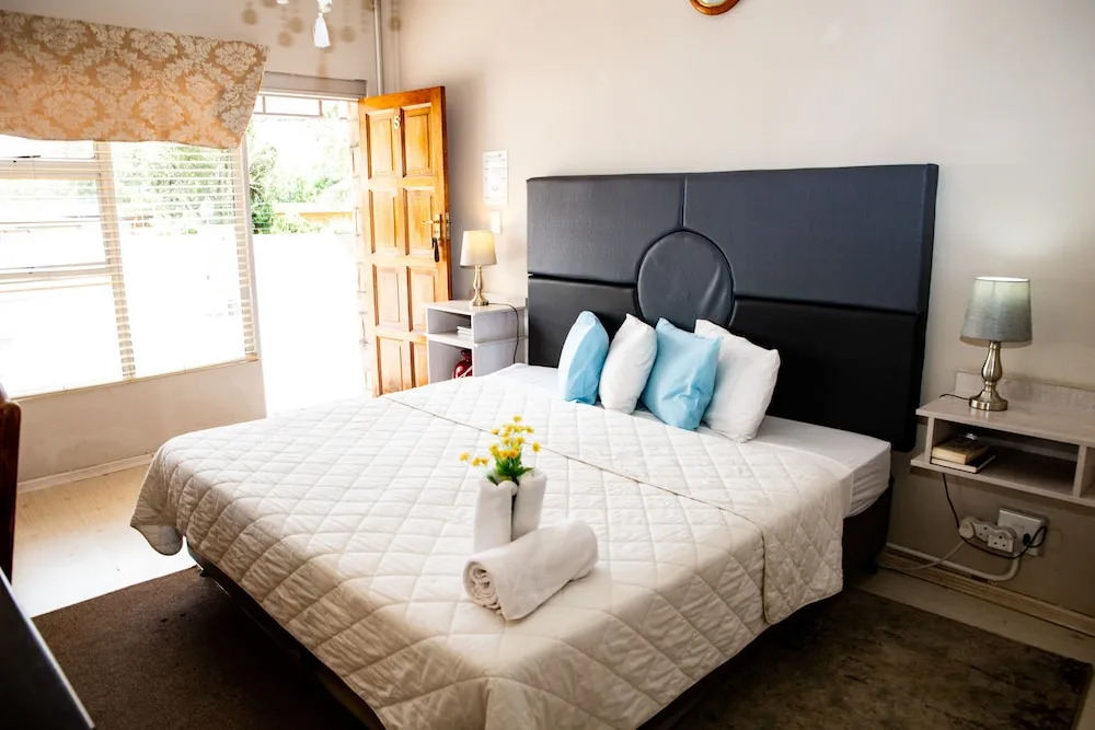 Woodpecker Guesthouse