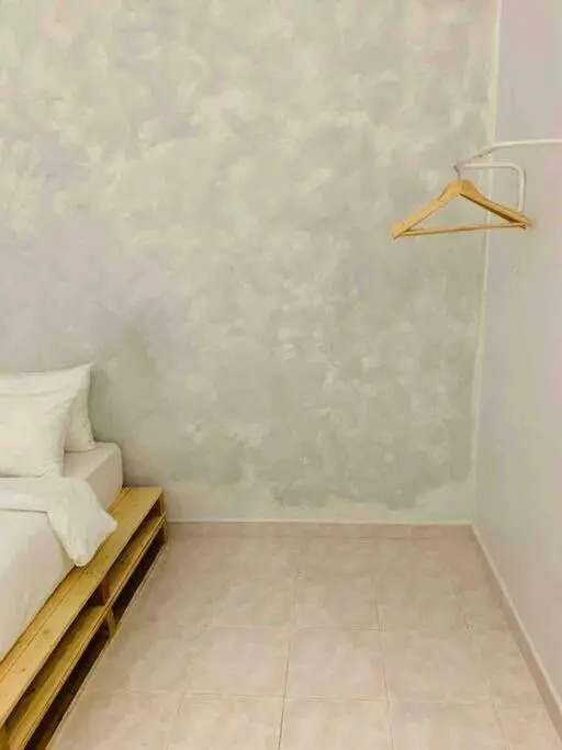 Tokmi retreat home with spacious garden