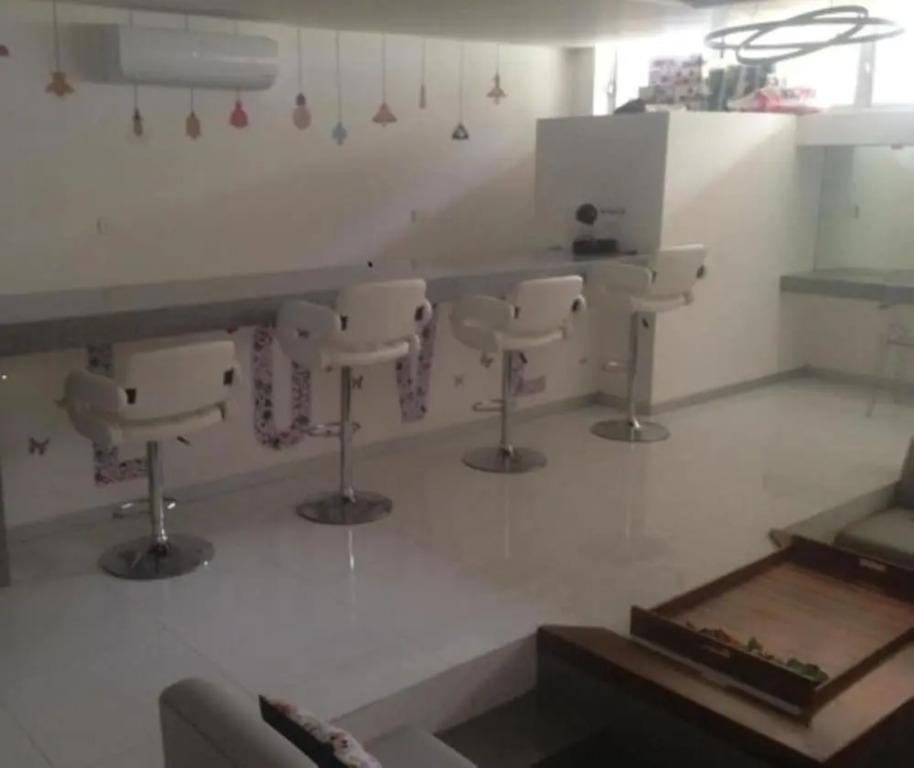 Bombonzua Poshtel perfect for bachelorettes by Happy Address