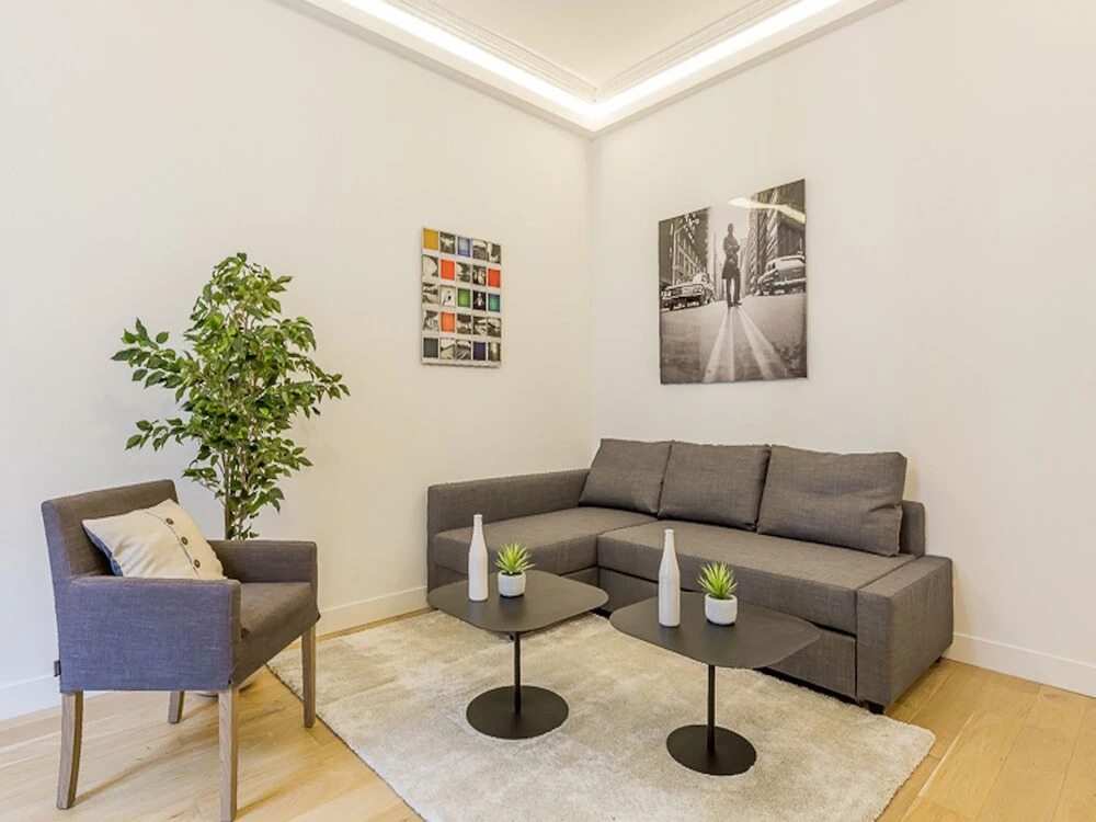 My Paris Apartments - Champs Elysées