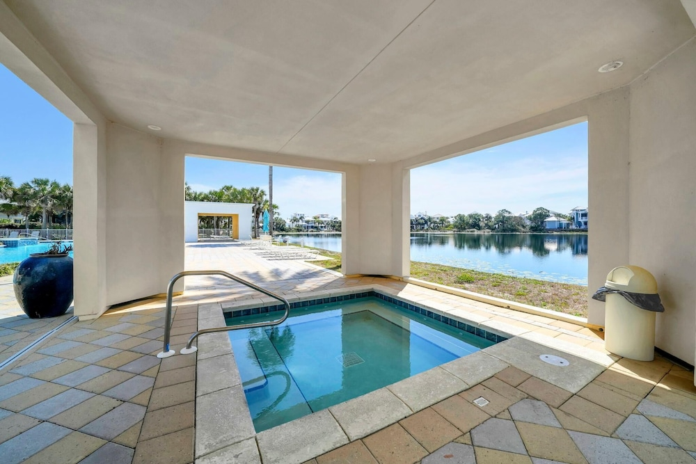 Carillon Beach Inn 310