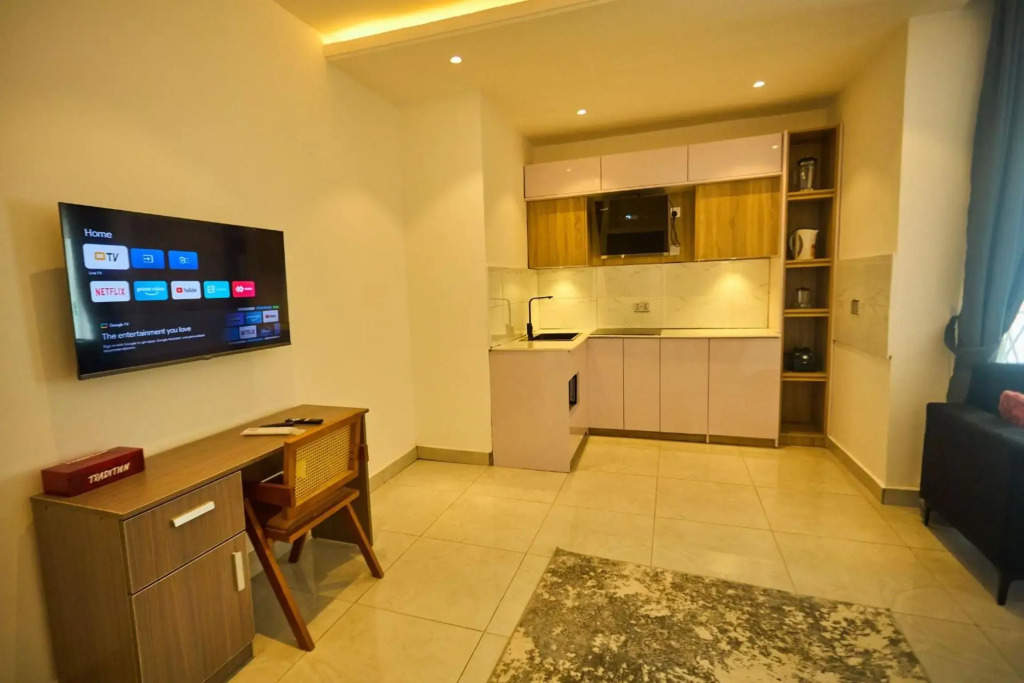 AIDEN HOMES AND APARTMENTS HOTEl