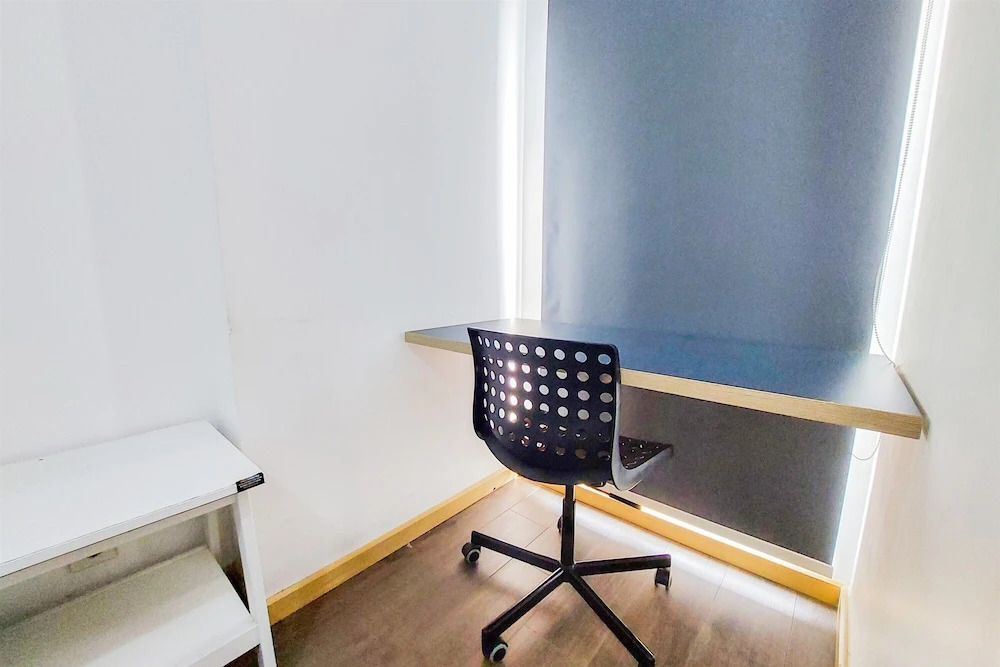Modern Studio M-Town Residence Apartment near Shopping Mall By Travelio