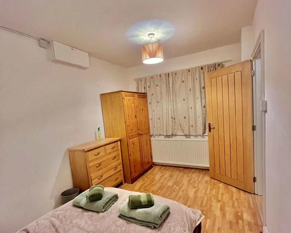 Comfy and Spacious 5-bed House in Cambridge