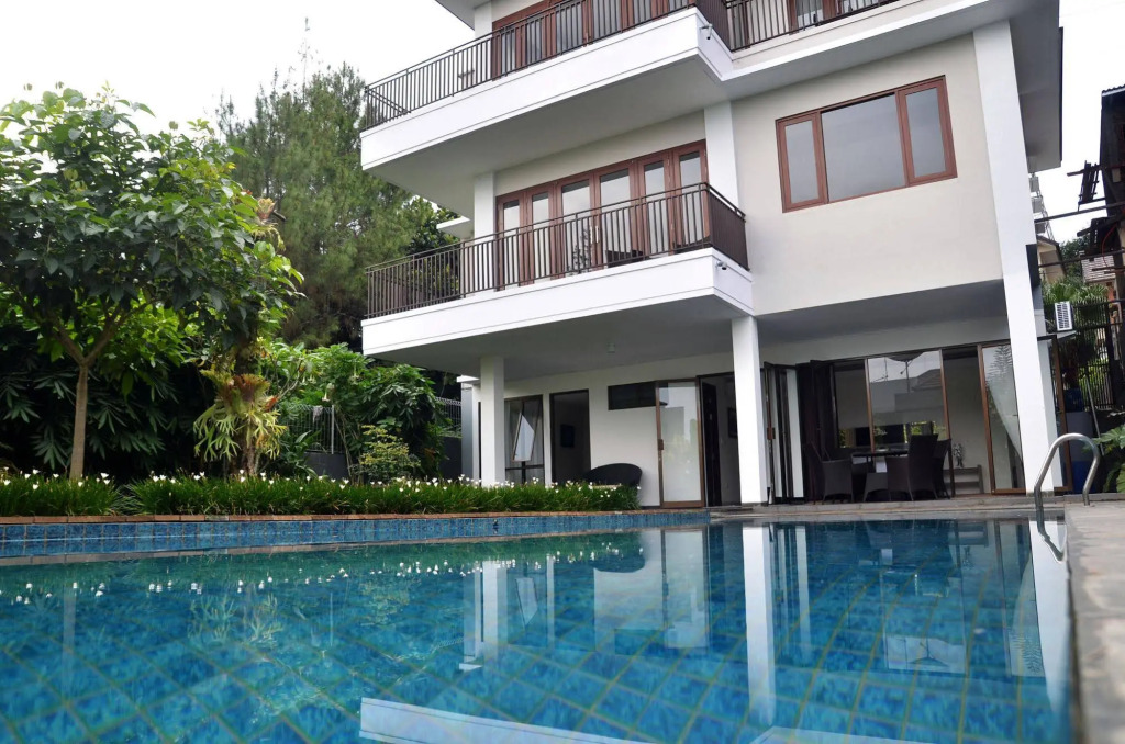 Breeze Blows City View Villa 4 Bedrooms and 1 Familly Bedroom With a Private Heated Swimming Pool and a Billiard Table