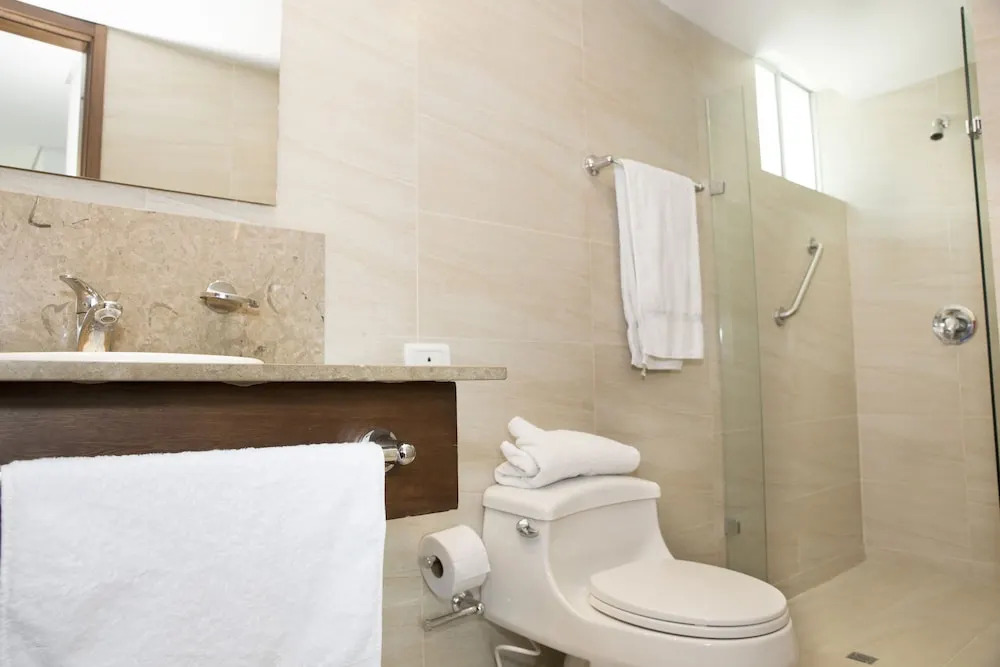 Apartamentos Poblado Alejandría by HOUSY