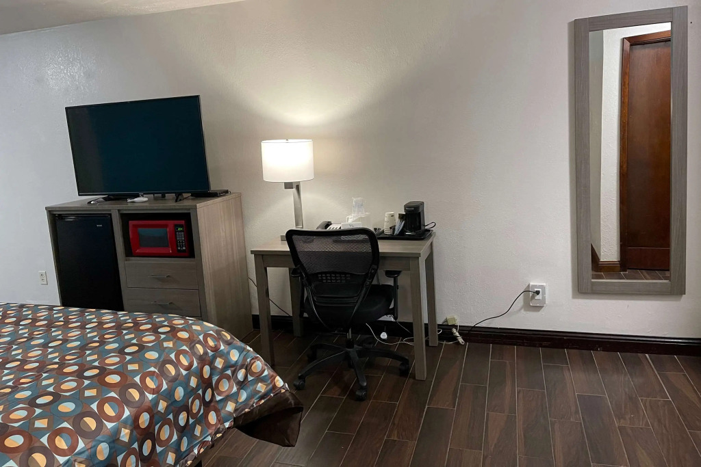 Baymont by Wyndham Bellevue - Omaha
