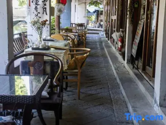 Tongli Riverside Inn