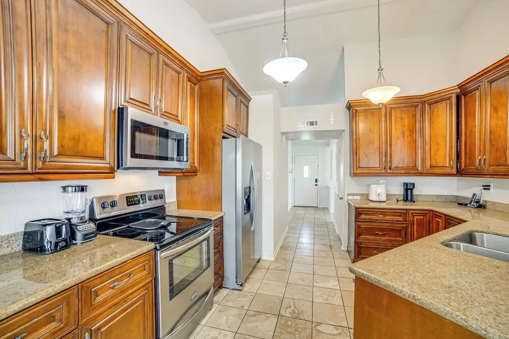 Fenced-in Yard: Home < 1 Mi to Lake Ray Hubbard!
