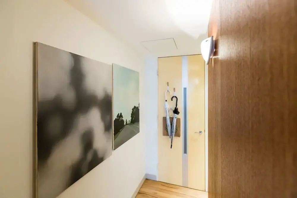 GEM, 1BDR Melbourne Apartment