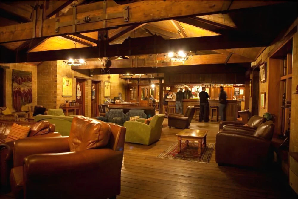 The Danseys Pass Hotel