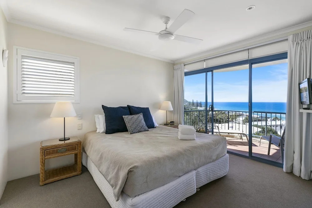 Stunning top floor Sunshine Beach Getaway! Unit 7 Vista Pacific 12 Bryan Street
