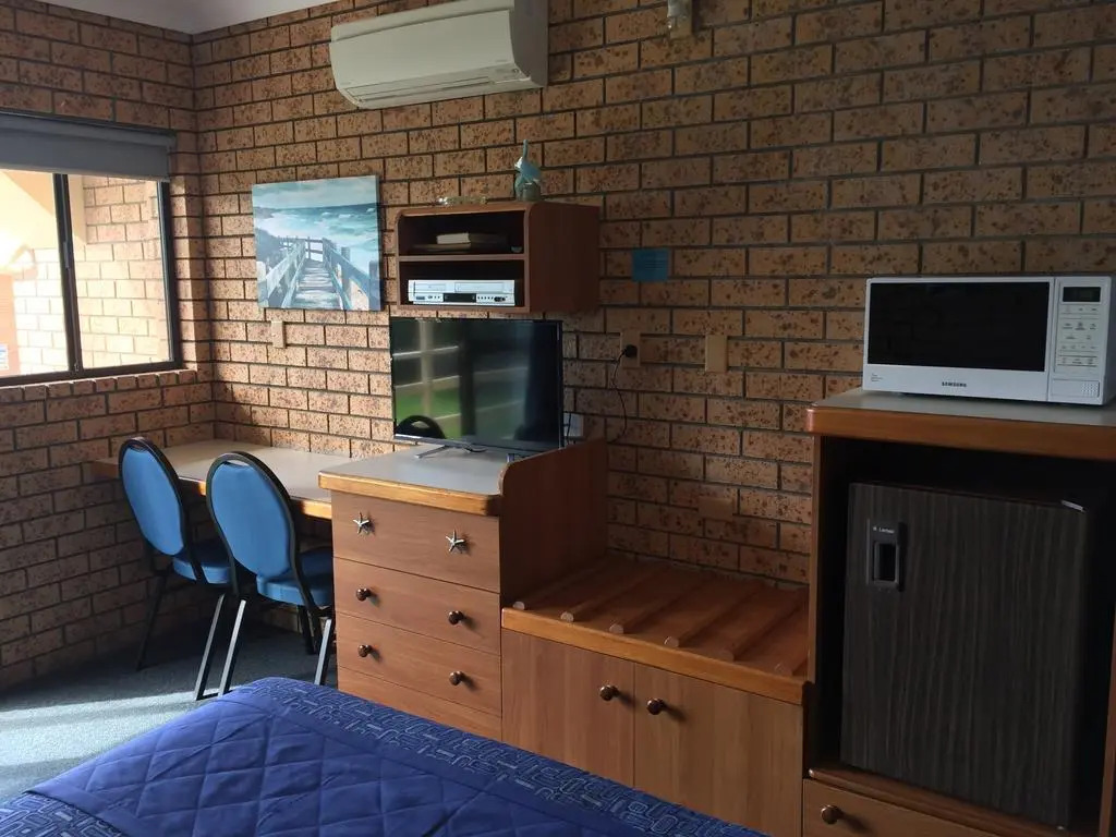 Whale Fisher Motel