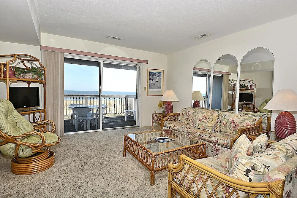 2 Swedes Street Bermuda Sea Mist Community by Long & Foster