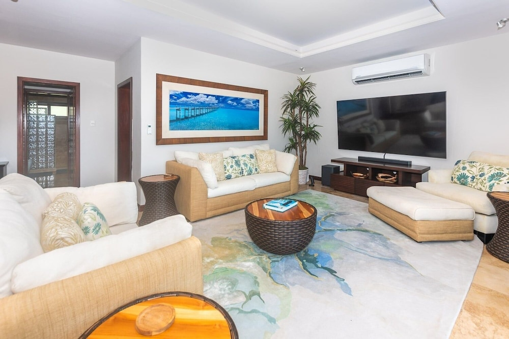 Pristine Bay 1005- Villa Loce 4 Bedroom Home