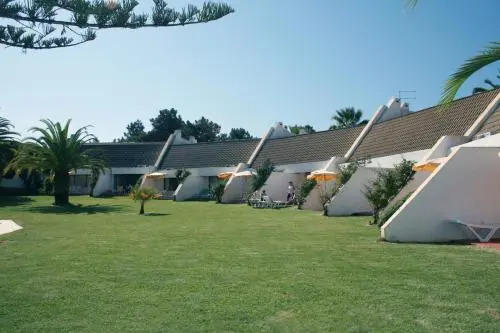 Moura Golf Village