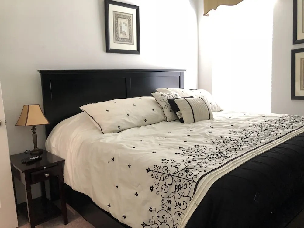 Crystal Cove 4768