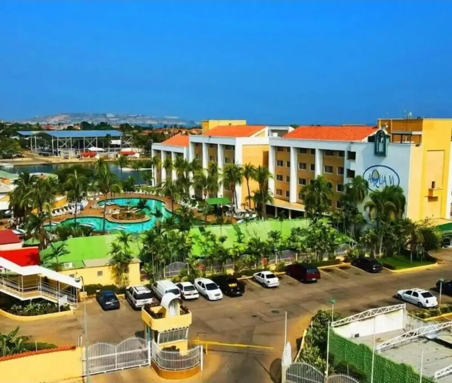 Aqua Vi Marina Hotel & Suites